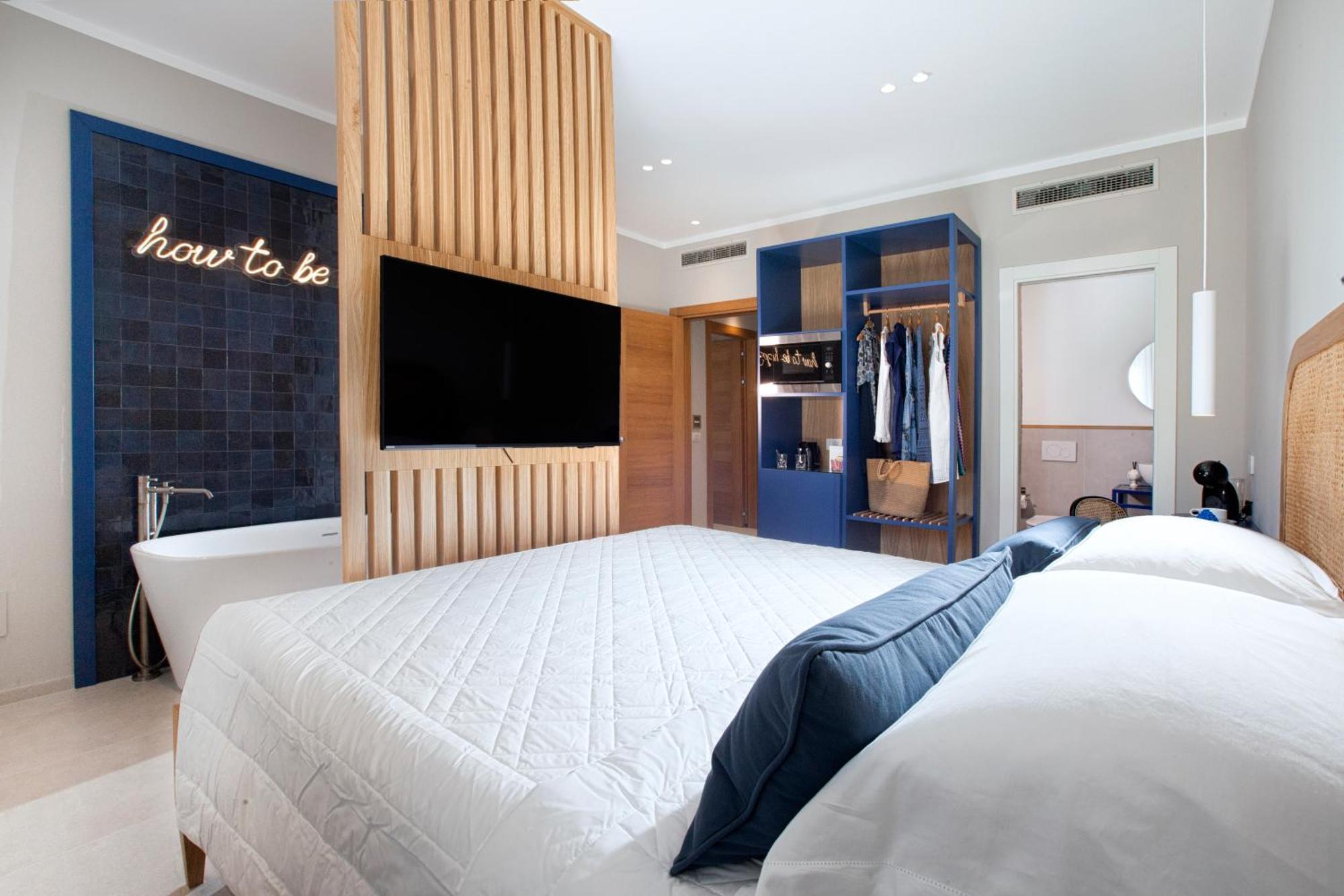 Estate4Home - Suites 21 Соренто Екстериор снимка