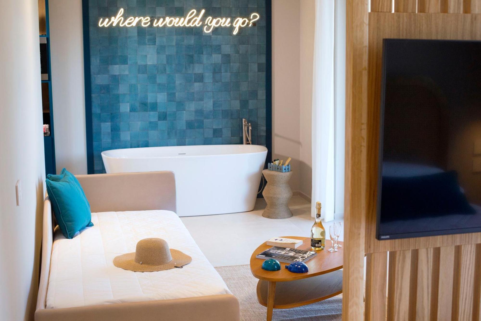 Estate4Home - Suites 21 Соренто Екстериор снимка